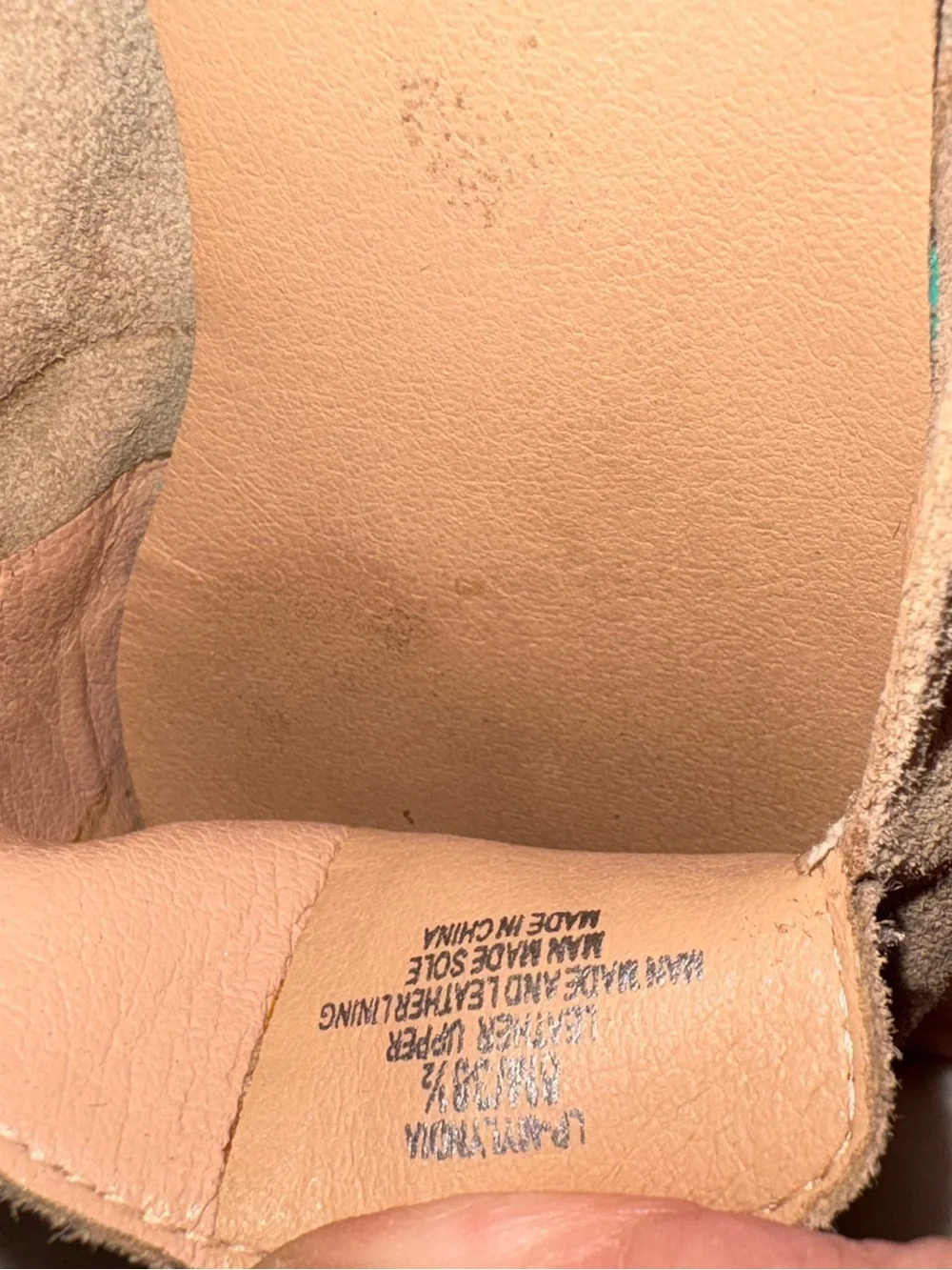 Lucky Brand Women’s Suede Tan Loafers Size 8